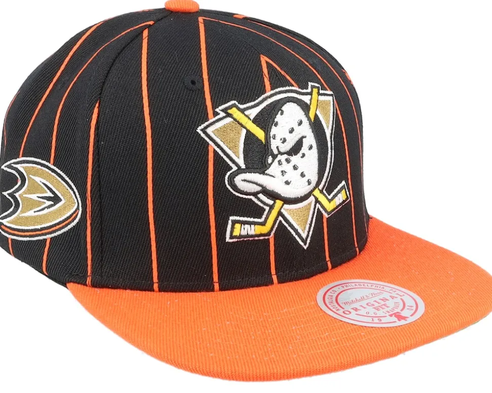 Anaheim Ducks Team Pin Black Snapback - Mitchell & Ness