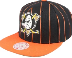 Anaheim Ducks Team Pin Black Snapback - Mitchell & Ness