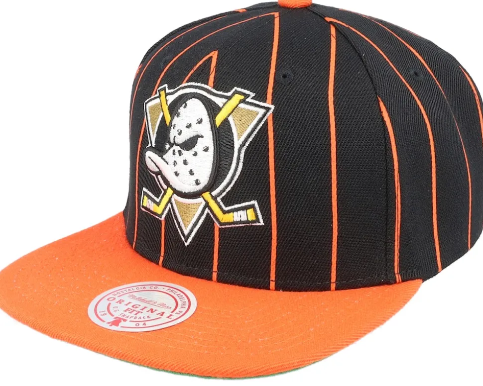 Anaheim Ducks Team Pin Black Snapback - Mitchell & Ness