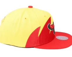 Atlanta Hawks Sharktooth Gold/Red Snapback - Mitchell & Ness
