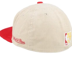 Atlanta Hawks Team Cord Off White/Red Fitted - Mitchell & Ness