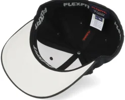 Bad Skull Black Flexfit - Iconic