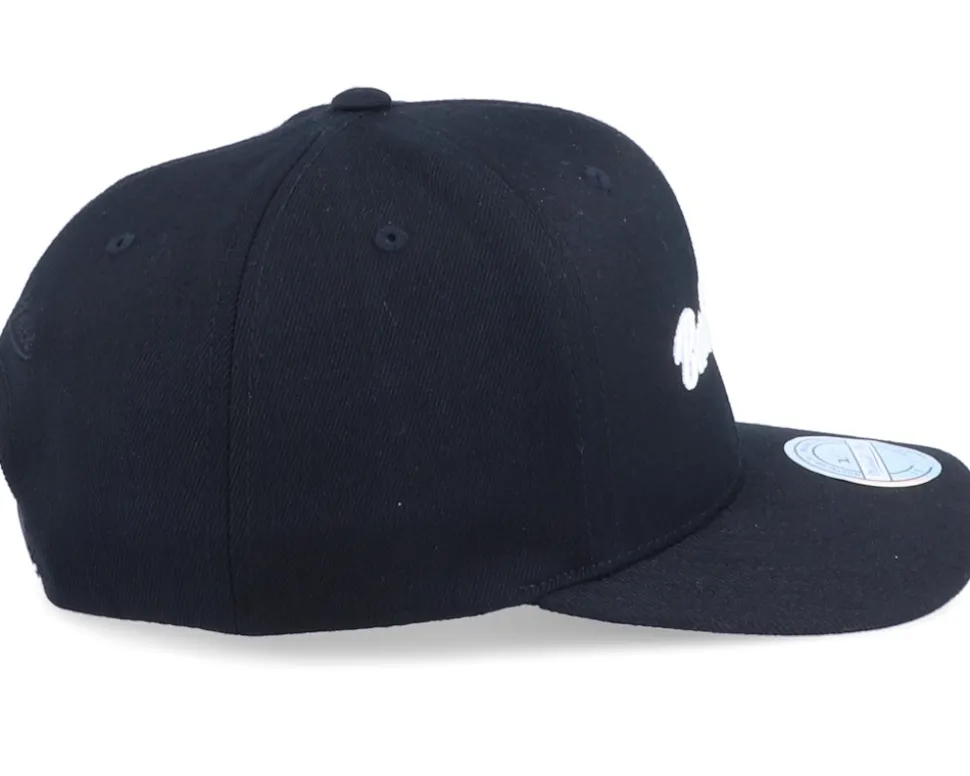 Beardscript Black/White 110 Adjustable - Bearded Man