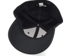 Blitzing Black Flexfit - Under Armour
