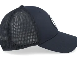Blitzing Black Trucker - Under Armour