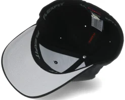 Bolt Black/White Flexfit - Rave