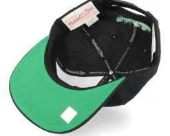 Boston Celtics Core Basic Black Snapback - Mitchell & Ness