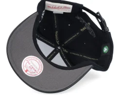 Boston Celtics Out Wool Pro Black Adjustable - Mitchell & Ness