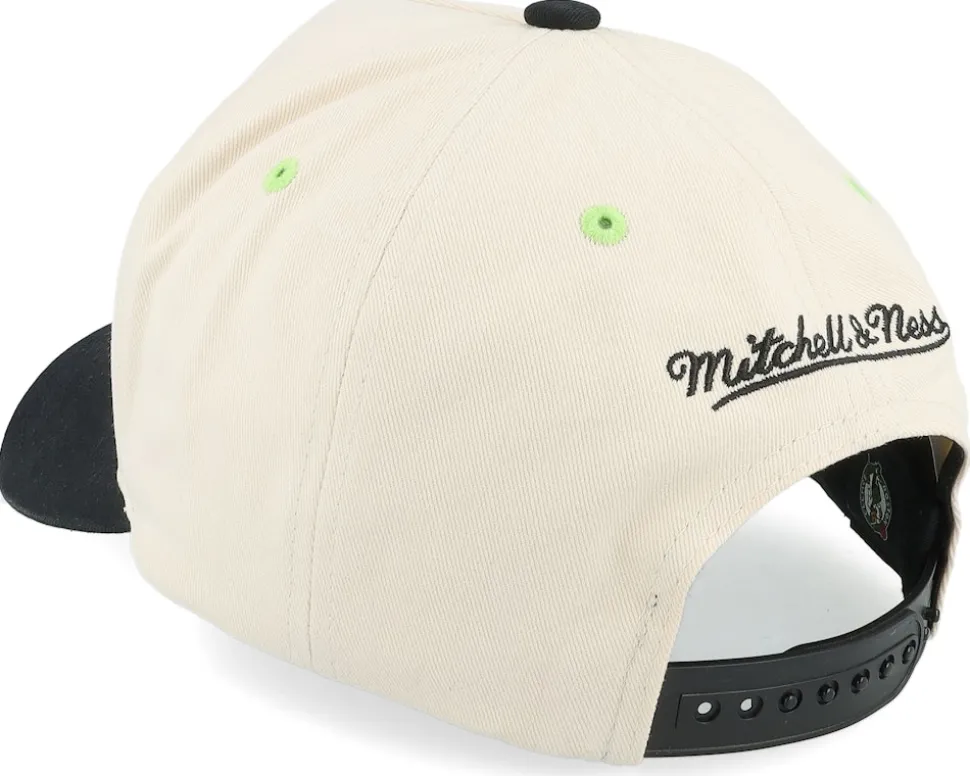 Boston Celtics Overspray Pro Off White/Black A-frame Adjustable - Mitchell & Ness