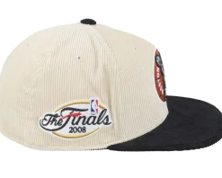 Boston Celtics Team Cord Off White/Black Fitted - Mitchell & Ness