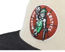 Boston Celtics Team Cord Off White/Black Fitted - Mitchell & Ness