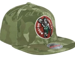 Boston Celtics Tonal Green Camo Stretch Fitted - Mitchell & Ness