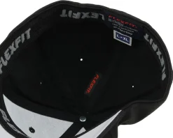 Box-AK47 Black Flexfit - GUNS n SKULLS