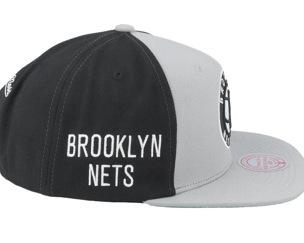 Brooklyn Nets Block Out Black Snapback - Mitchell & Ness