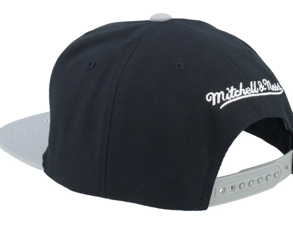 Brooklyn Nets Circle Splash Black Snapback - Mitchell & Ness