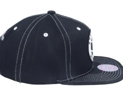 Brooklyn Nets Contrast Stitch Black Snapback - Mitchell & Ness