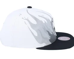 Brooklyn Nets Hot Fire White Snapback - Mitchell & Ness
