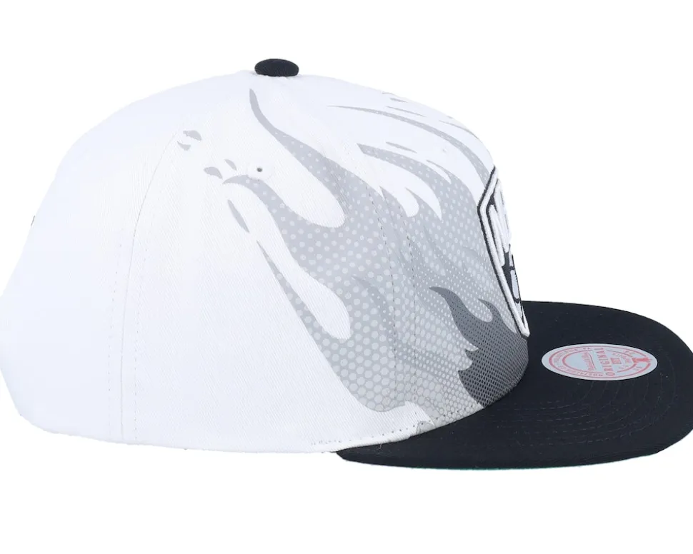 Brooklyn Nets Hot Fire White Snapback - Mitchell & Ness