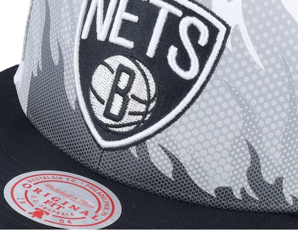 Brooklyn Nets Hot Fire White Snapback - Mitchell & Ness