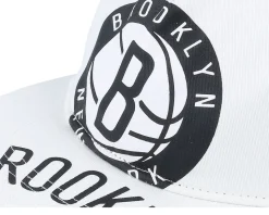 Brooklyn Nets In Your Face Deadstock White Snapback - Mitchell & Ness