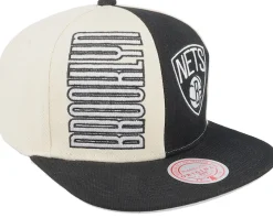 Brooklyn Nets Pop Panel Off White/Black Snapback - Mitchell & Ness