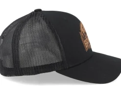 Bävling Black Trucker - Scenes