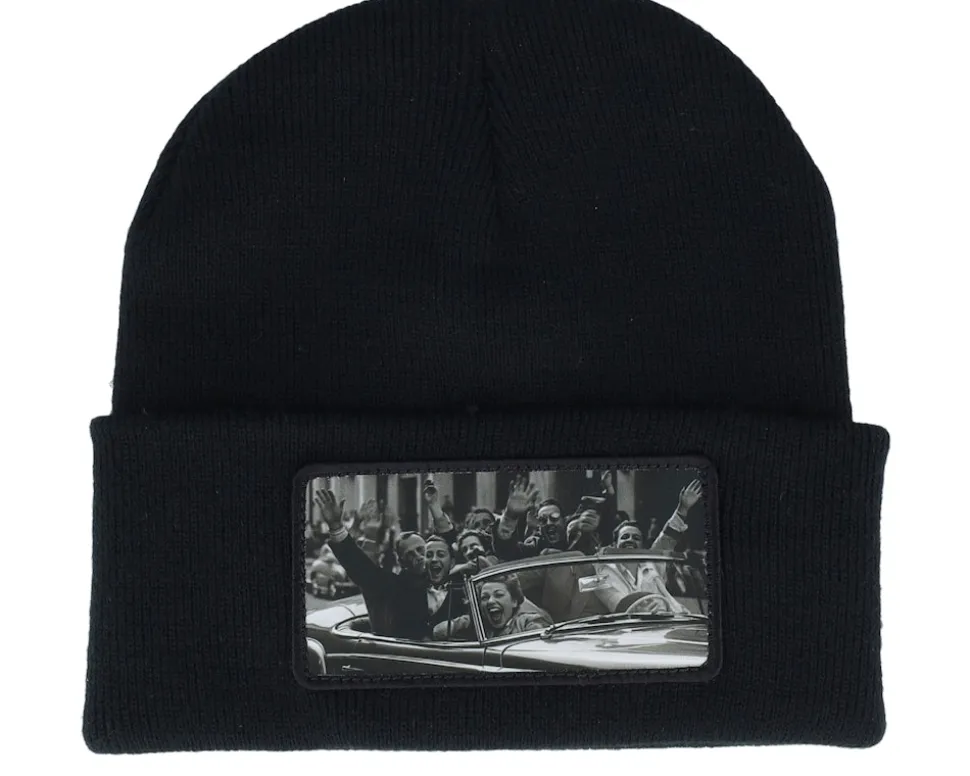 Cabriolet Beanie Party Black Cuff - Public Domain