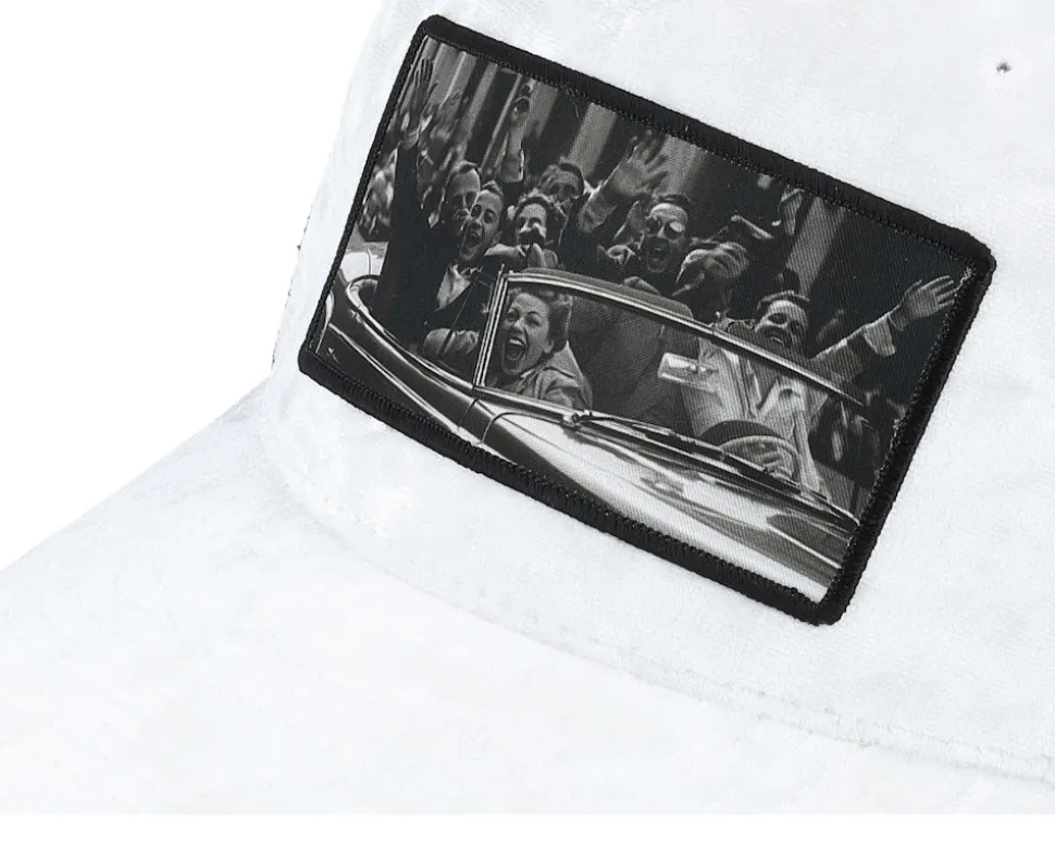 Cabriolet Party White/Black Velvet Trucker - Public Domain