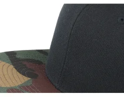 Camo Black Snapback - Yupoong