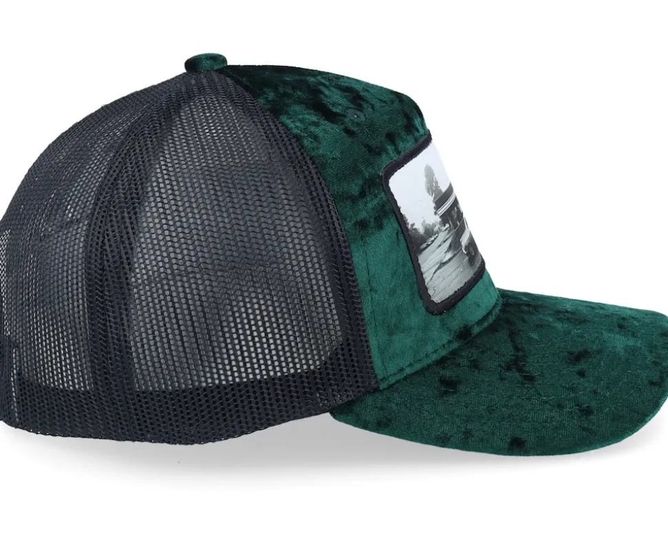 Car & Drive-through Velvet Green/Black A-frame Trucker - Calza Pennello