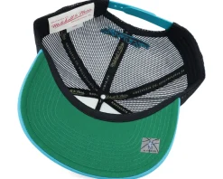 Charlotte Hornets Globe Hwc White/Black/Teal Trucker - Mitchell & Ness