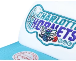 Charlotte Hornets Globe Hwc White/Black/Teal Trucker - Mitchell & Ness