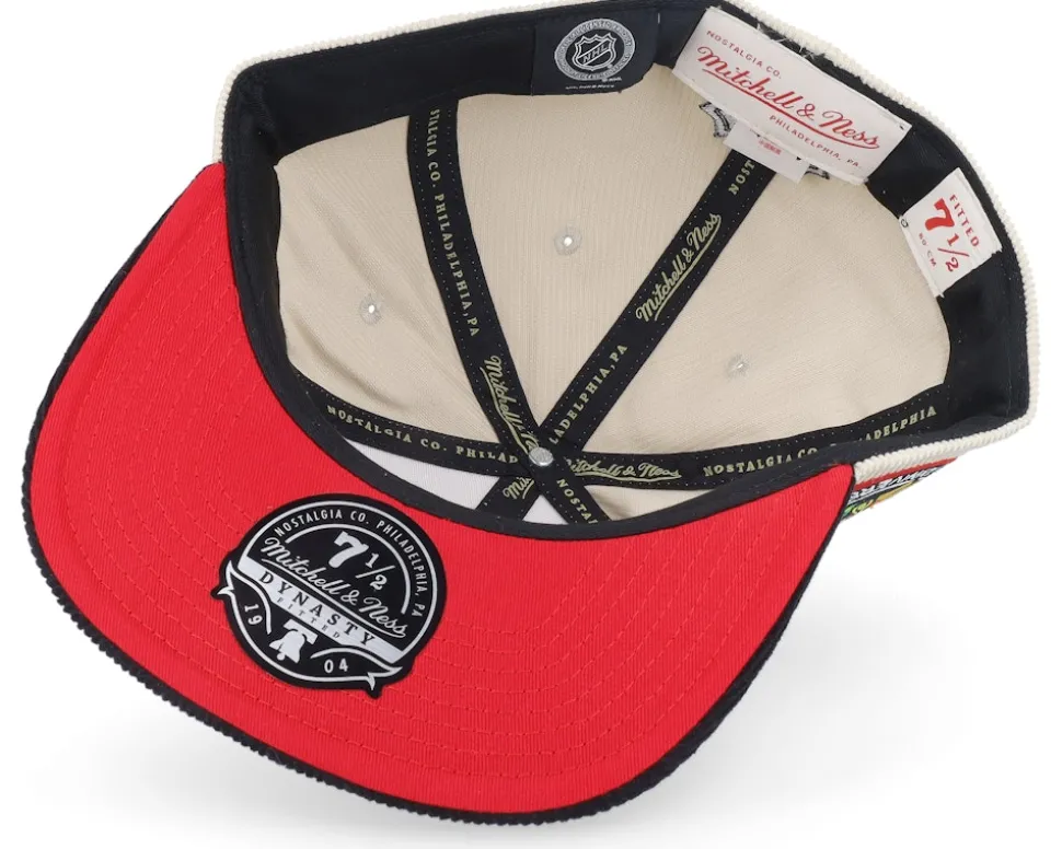 Chicago Blackhawks Team Cord Off White/Black Snapback - Mitchell & Ness