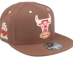 Chicago Bulls Brown Sugar Bacon Fitted - Mitchell & Ness