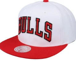 Chicago Bulls Core Basics White/red Snapback - Mitchell & Ness