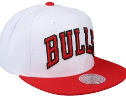Chicago Bulls Core Basics White/red Snapback - Mitchell & Ness