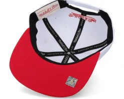 Chicago Bulls Core Basics White/red Snapback - Mitchell & Ness