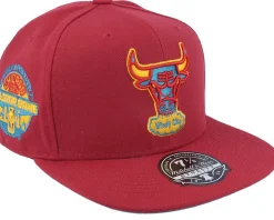 Chicago Bulls Northern Lights Cardinal Fitted - Mitchell & Ness