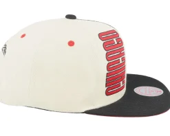 Chicago Bulls Pop Panel Off White/Black Snapback - Mitchell & Ness