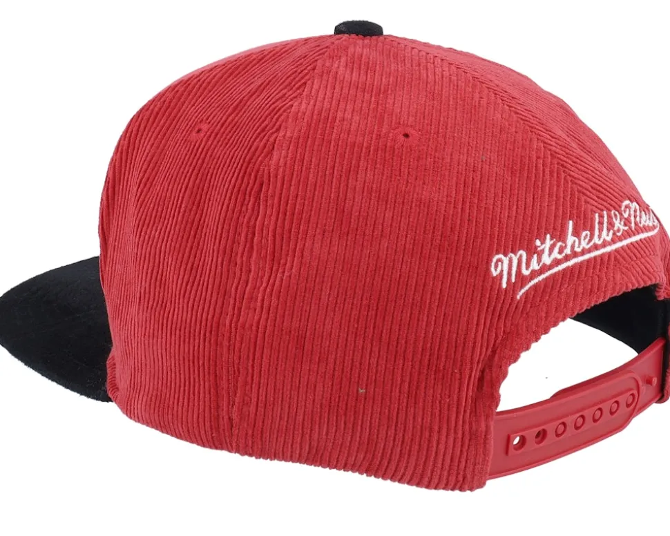 Chicago Bulls Sueduroy Cord Red/Black Snapback - Mitchell & Ness