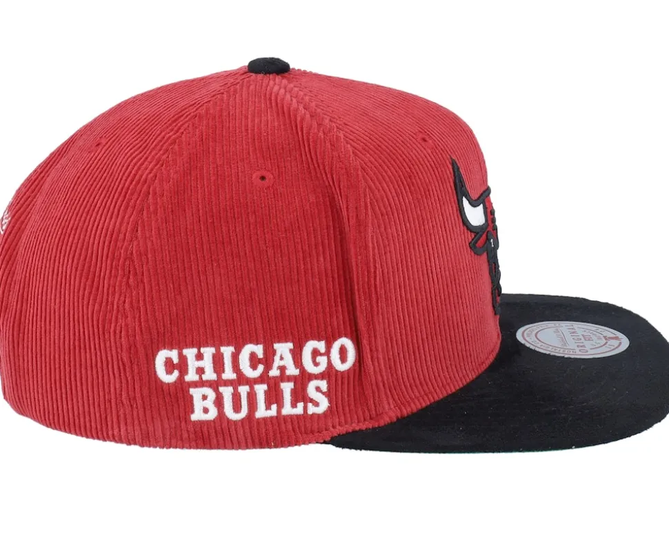Chicago Bulls Sueduroy Cord Red/Black Snapback - Mitchell & Ness