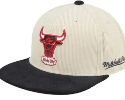Chicago Bulls Team Cord Off White/Black Fitted - Mitchell & Ness