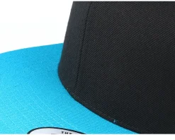Classic Black/Teal Snapback - Yupoong