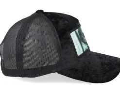 Doll Velvet Black/Black A-frame Trucker - Scenes