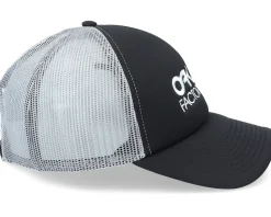 Factory Pilot Hat Blackout Black/Grey Trucker - Oakley
