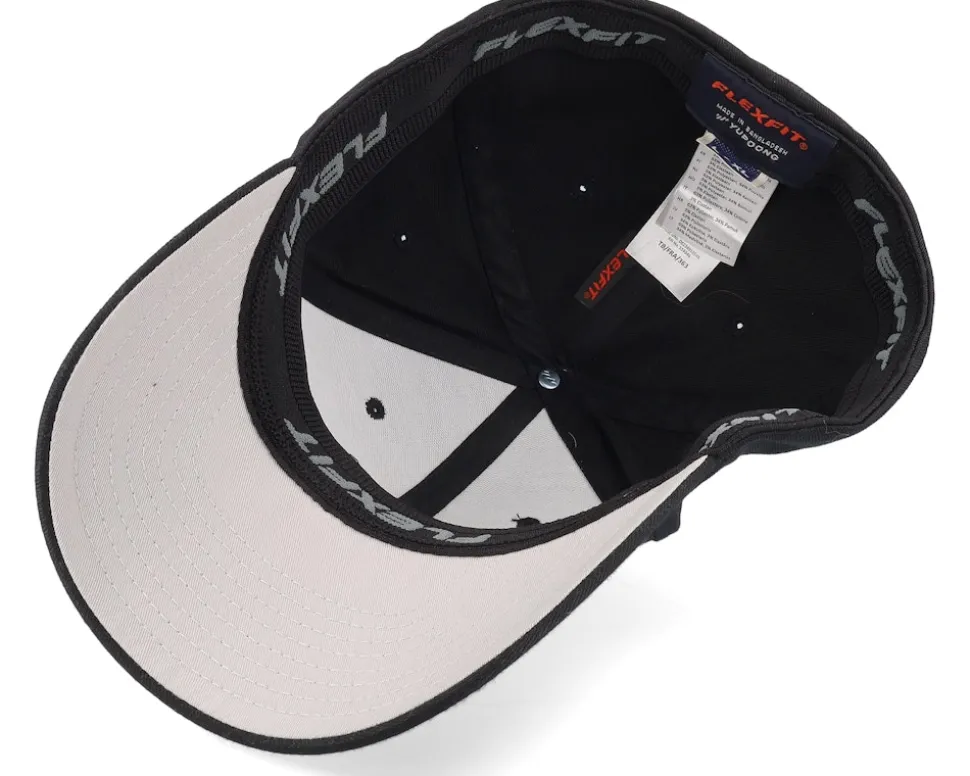 Grisjävel Engraved Patch Black Flexfit - Skillfish