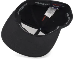 Grisjävel Flat Brim Black Fitted Flexfit - Skillfish