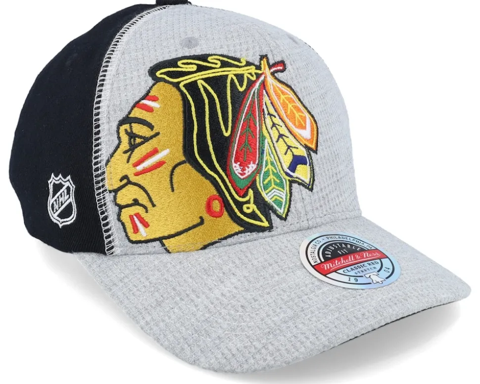 Hatstore Exclusive x Chicago Blackhawks Exclusive XL Hockey Logo Grey/Black Adjustable - Mitchell & Ness
