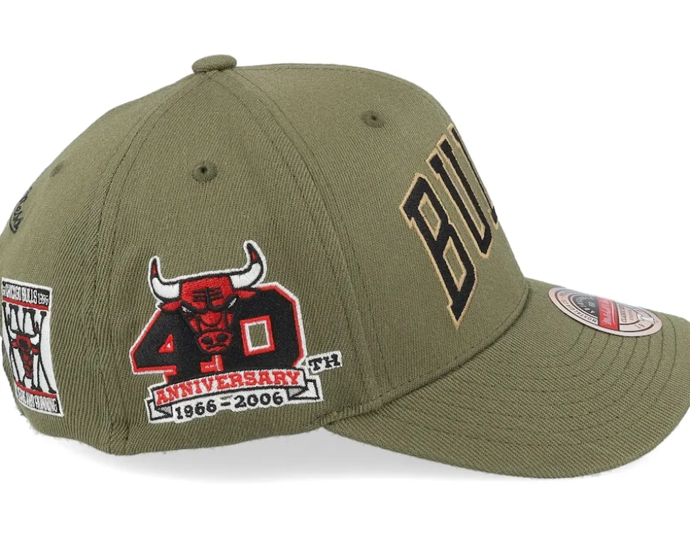 Hatstore Exclusive x Chicago Bulls Script Flight Olive Adjustable - Mitchell & Ness