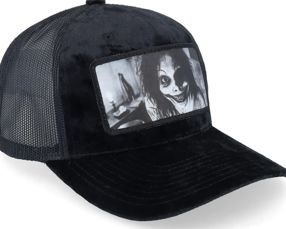 Horror Smile Velvet Black/Black A-frame Trucker - Scenes